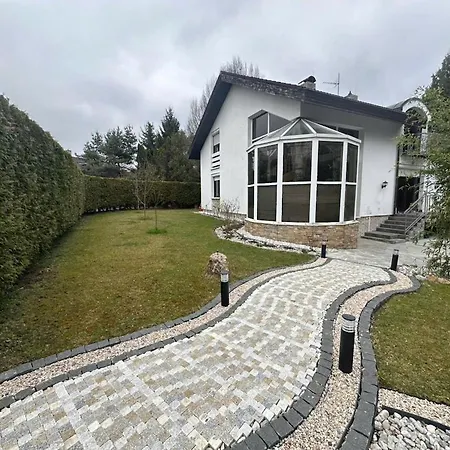 Dream House Prague East Kamenice (Prague-East)