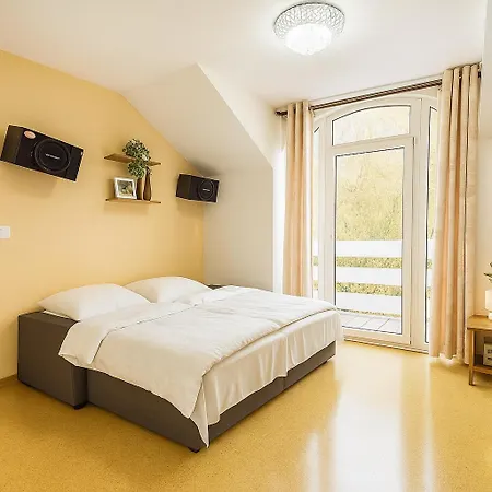 Dream House Prague East ヴィラ